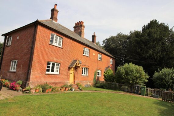 2 Manor Farm Cottages, Weston Corbett (8)